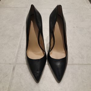 Saks Fitfh Avenue Black Heels